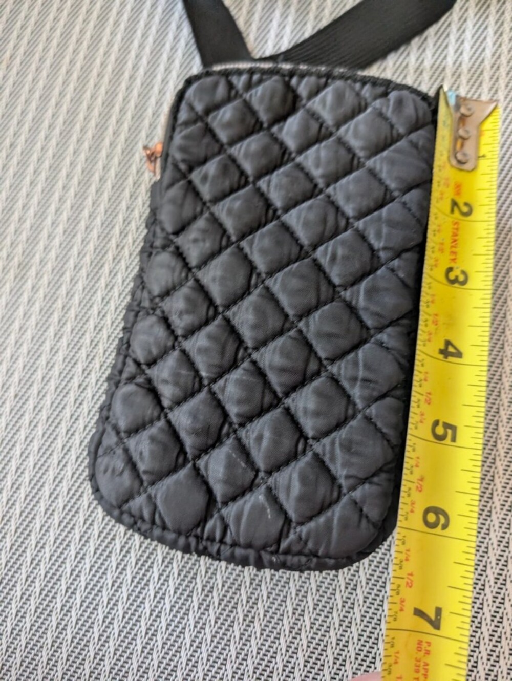 Black Quilted Nylon Cellphone Crossbody Bag - Picture 3 of 4